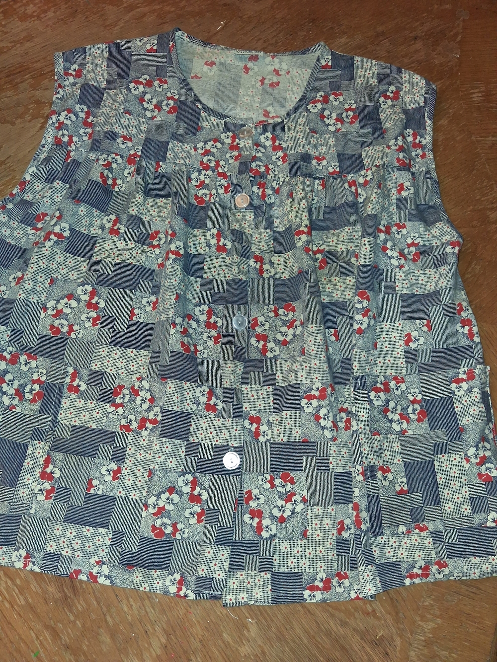Sleeveless Blue Patchwork Floral Button-Down Top